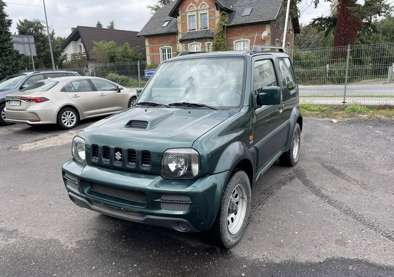 Suzuki Jimny Suzuki Jimny 1.5 Diesel 4X4 - Maastur: pilt 2 Suzuki Jimny Suzuki Jimny 1.5 Diesel 4X4 - Maastur: pilt 2