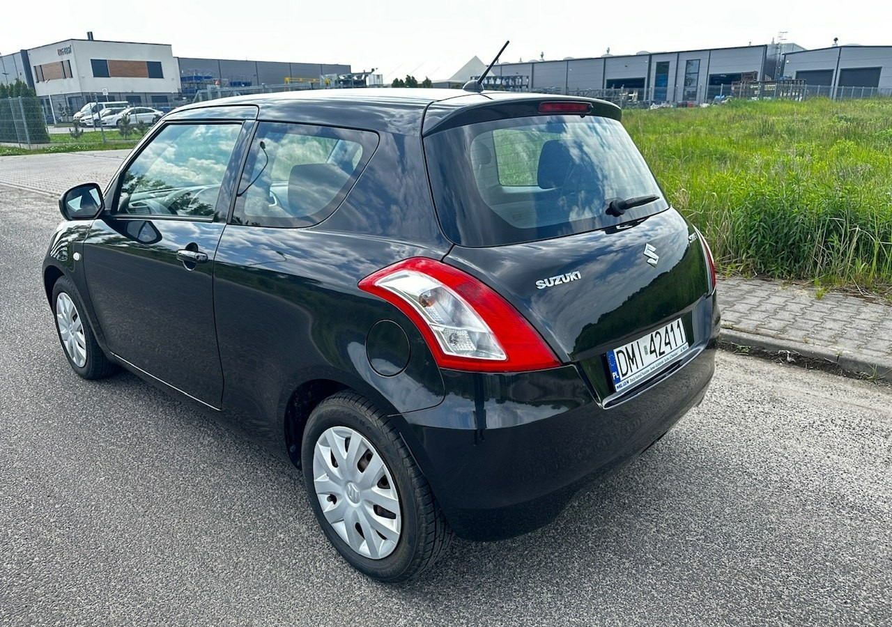 Suzuki Swift V Suzuki Swift 1.2-94KM Klima Model 2012 - Luukpära: pilt 3 Suzuki Swift V Suzuki Swift 1.2-94KM Klima Model 2012 - Luukpära: pilt 3