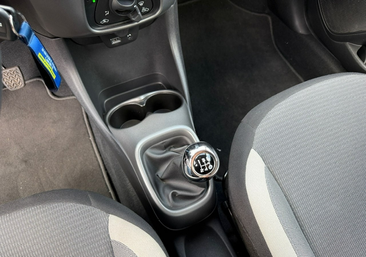 Luukpära Toyota Aygo II Toyota Aygo 1.0-16V Klima Salon PL 24651km Model 2021: pilt 13