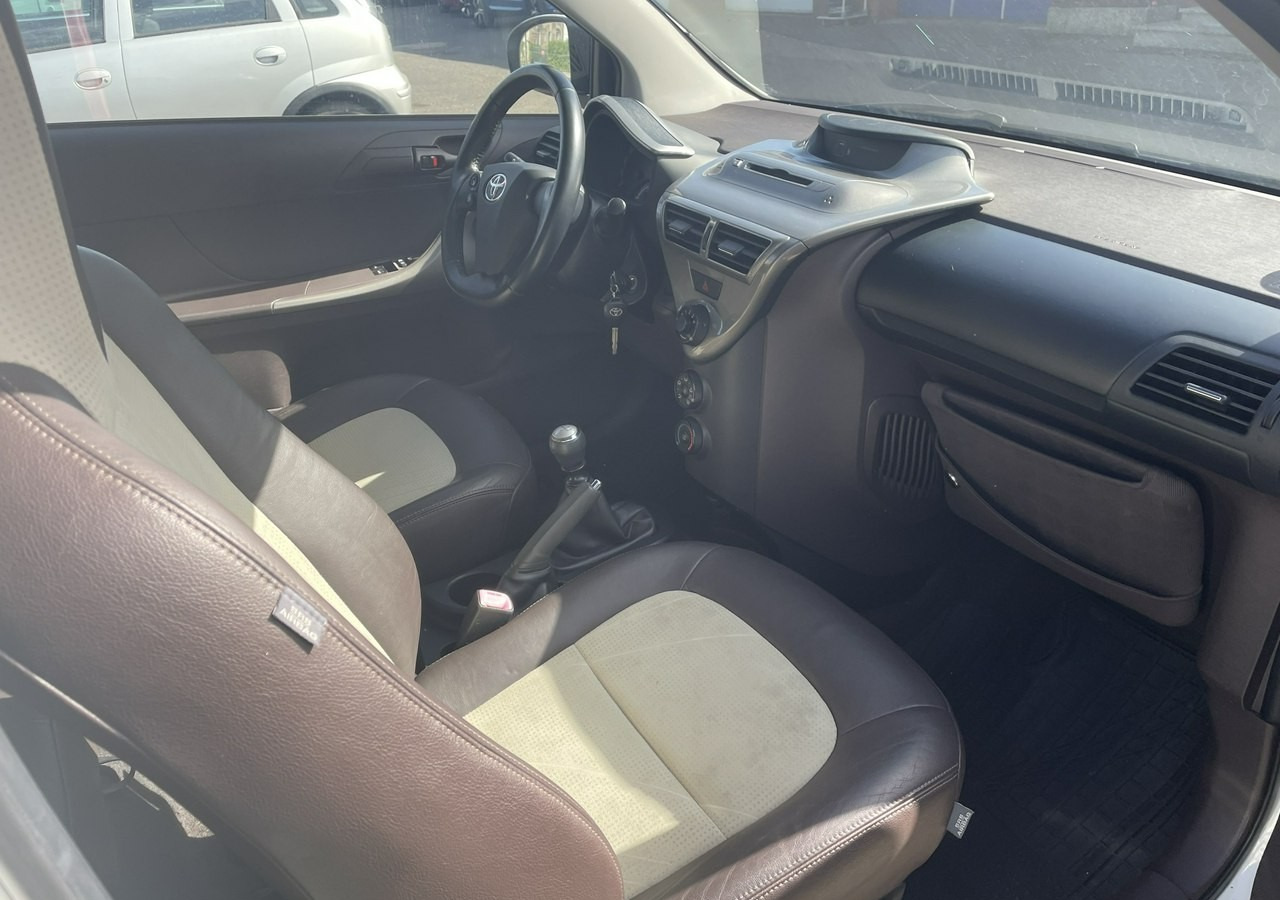 Toyota IQ Toyota iQ Klima - Luukpära: pilt 4 Toyota IQ Toyota iQ Klima - Luukpära: pilt 4