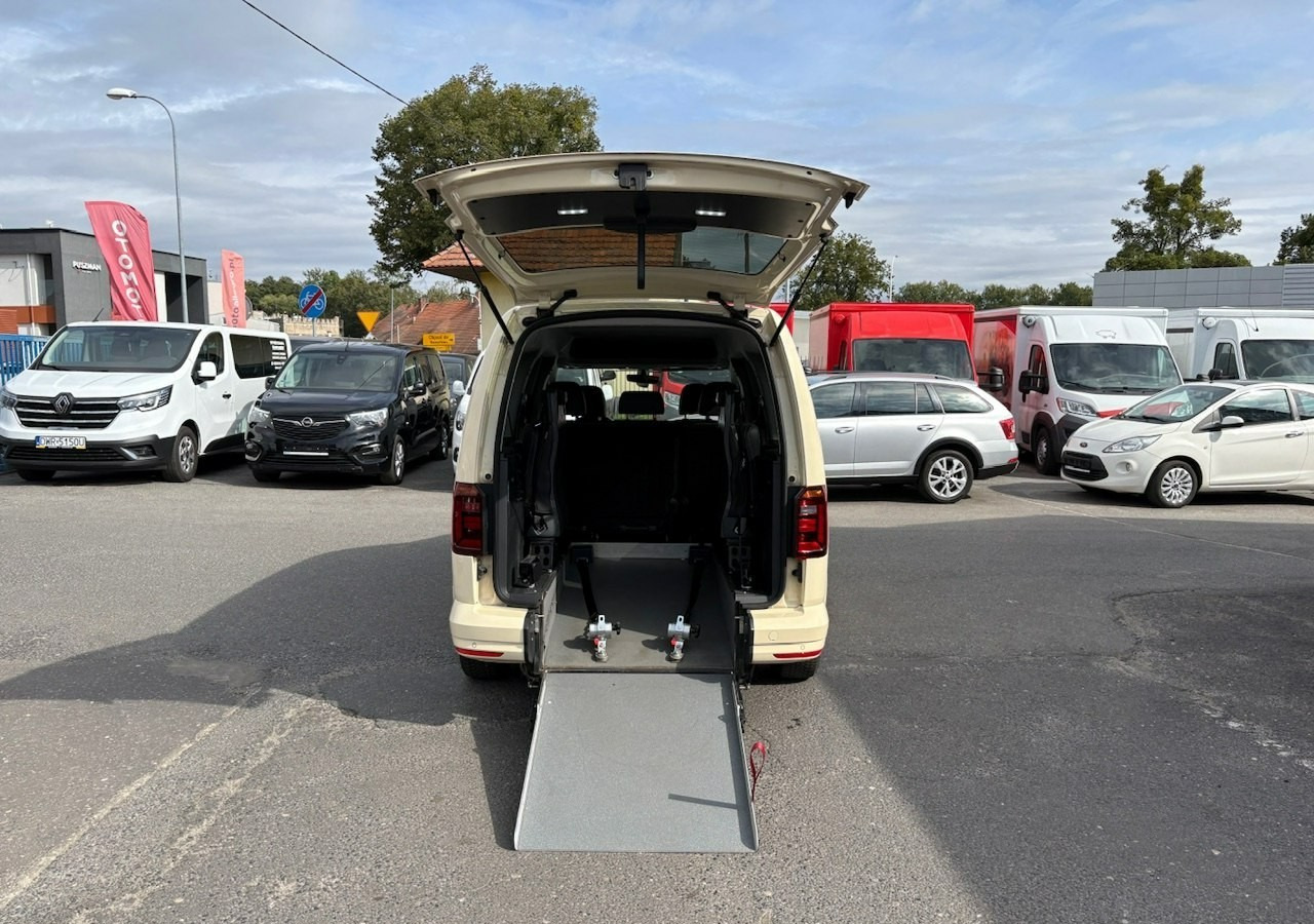 Volkswagen Caddy III Caddy 2.0-150 Niepełnosprawnych inwalida rampa Bogate wyposażeniePFR - Universaal: pilt 3 Volkswagen Caddy III Caddy 2.0-150 Niepełnosprawnych inwalida rampa Bogate wyposażeniePFR - Universaal: pilt 3