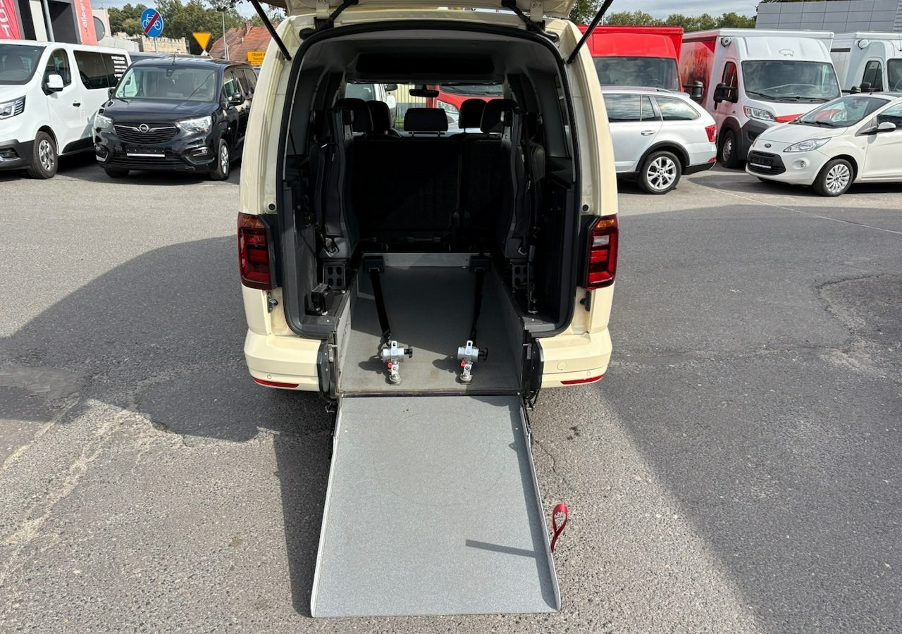 Volkswagen Caddy III Caddy 2.0-150 Niepełnosprawnych inwalida rampa Bogate wyposażeniePFR - Universaal: pilt 5 Volkswagen Caddy III Caddy 2.0-150 Niepełnosprawnych inwalida rampa Bogate wyposażeniePFR - Universaal: pilt 5