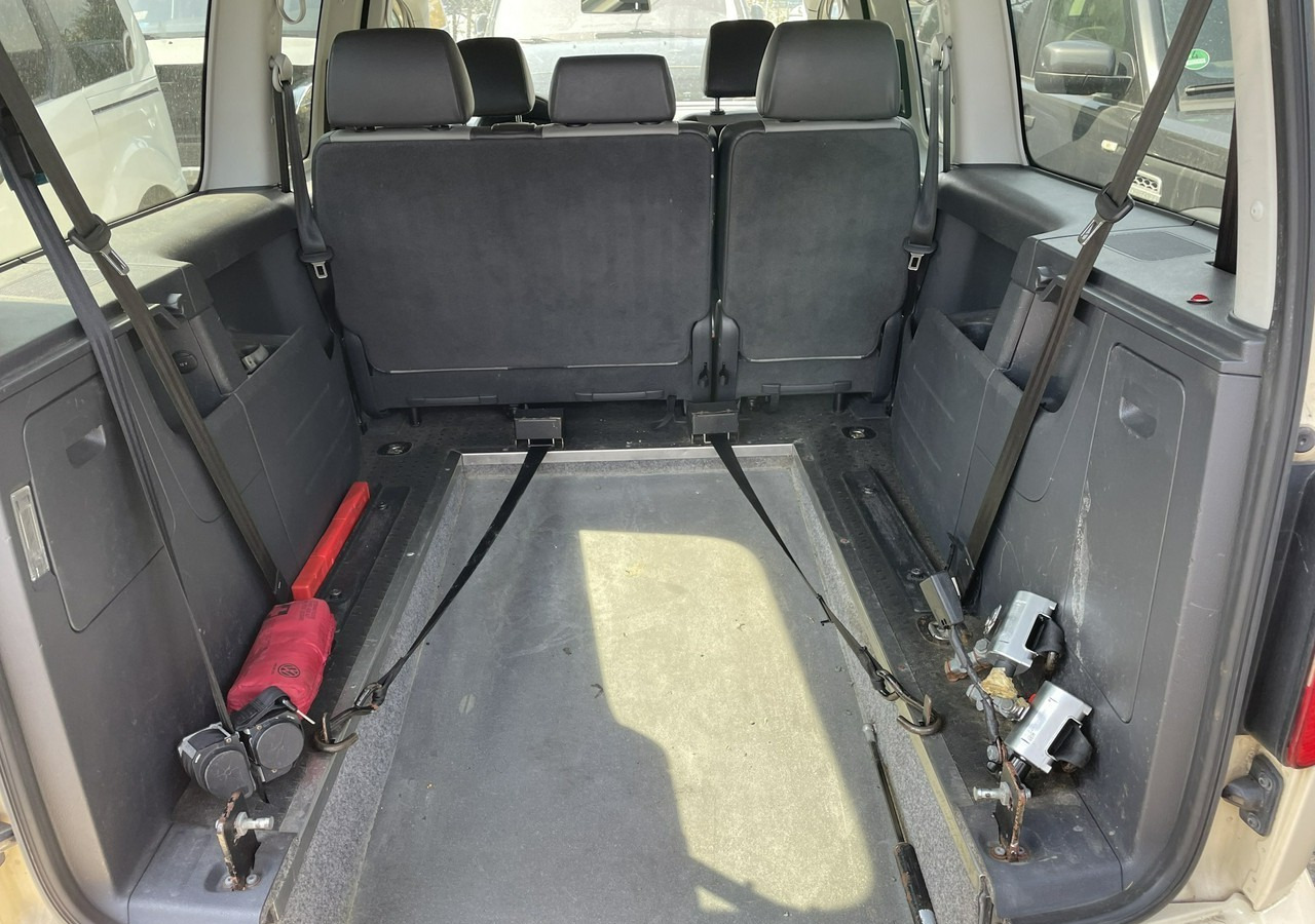 Auto Volkswagen Caddy III Caddy do przewozu Niepełnosprawnych inwalida rampa 2015: pilt 18