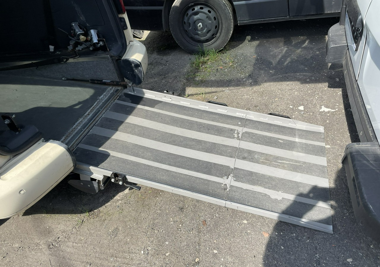 Auto Volkswagen Caddy III Caddy do przewozu Niepełnosprawnych inwalida rampa 2015: pilt 20