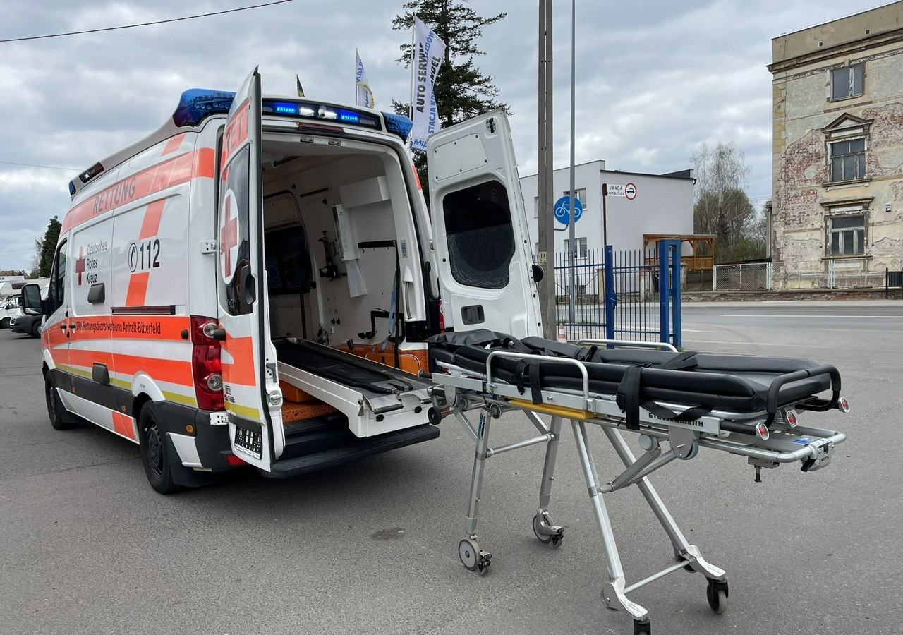 Volkswagen Crafter Crafter 2.0-163KM Karetka Ambulans Wyposażony Model 2016 - Kiirabiauto: pilt 1 Volkswagen Crafter Crafter 2.0-163KM Karetka Ambulans Wyposażony Model 2016 - Kiirabiauto: pilt 1