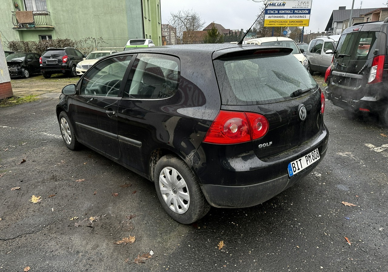 Volkswagen Golf V Golf V 1,4-80KM Klima 2007 - Auto: pilt 5 Volkswagen Golf V Golf V 1,4-80KM Klima 2007 - Auto: pilt 5