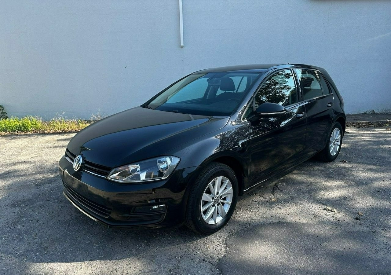 Volkswagen Golf VII VII 1,6 TDI 110KM 153TKM Klimatronik Navi Alu PDC 2015 Bez wkładu fi - Luukpära: pilt 1 Volkswagen Golf VII VII 1,6 TDI 110KM 153TKM Klimatronik Navi Alu PDC 2015 Bez wkładu fi - Luukpära: pilt 1