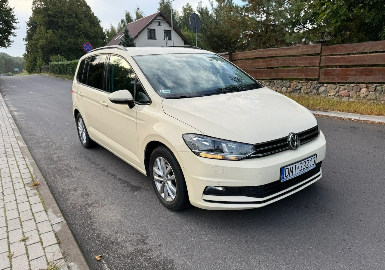 Volkswagen Touran III 2.0 TDI DSG 120 KM Automat 7osobowy Klima Skóra Full Serwis 2020 - Universaal: pilt 1 Volkswagen Touran III 2.0 TDI DSG 120 KM Automat 7osobowy Klima Skóra Full Serwis 2020 - Universaal: pilt 1