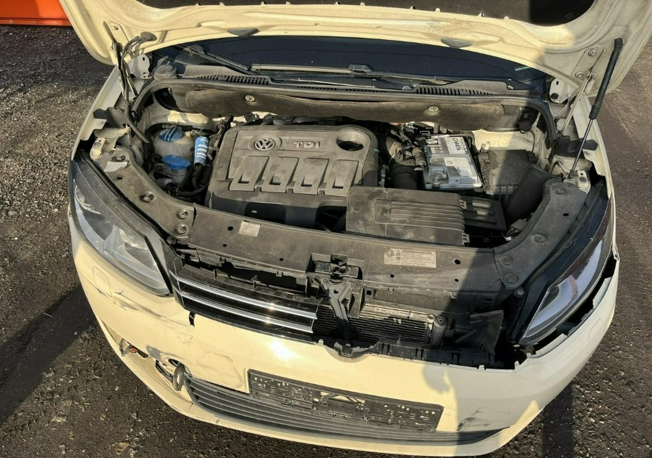 Auto Volkswagen Touran III: pilt 11