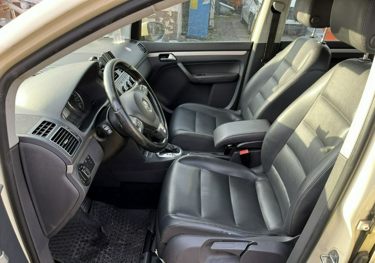 Auto Volkswagen Touran III: pilt 6