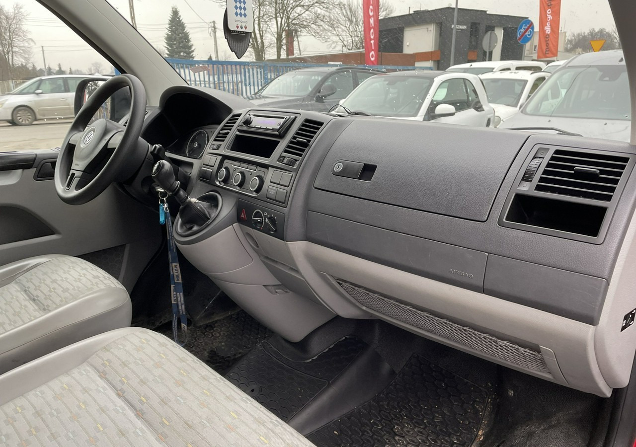 Volkswagen Transporter T5 Transporter T5 Lift 2.0 Tdi 9-osob Klima 2011 - Auto: pilt 4 Volkswagen Transporter T5 Transporter T5 Lift 2.0 Tdi 9-osob Klima 2011 - Auto: pilt 4