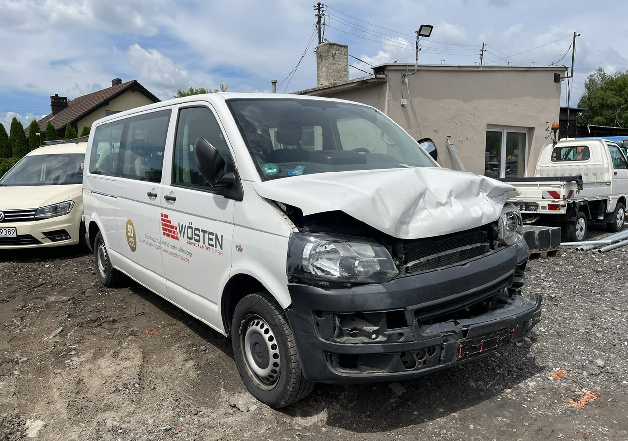 Volkswagen Transporter T5 Volkswagen Transporter Long 2.0-140KM 9-osobowy Model 2015 - Auto: pilt 1 Volkswagen Transporter T5 Volkswagen Transporter Long 2.0-140KM 9-osobowy Model 2015 - Auto: pilt 1