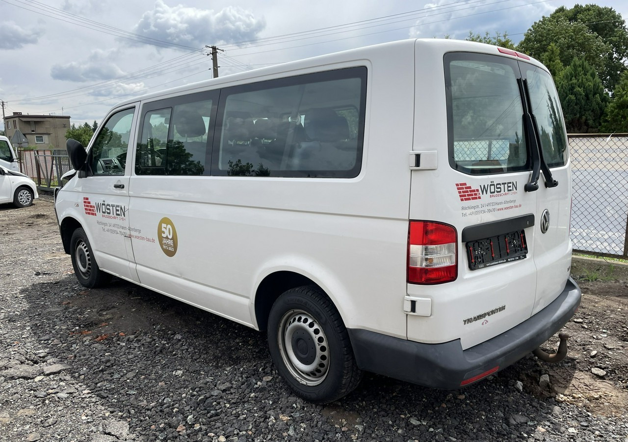 Volkswagen Transporter T5 Volkswagen Transporter Long 2.0-140KM 9-osobowy Model 2015 - Auto: pilt 4 Volkswagen Transporter T5 Volkswagen Transporter Long 2.0-140KM 9-osobowy Model 2015 - Auto: pilt 4