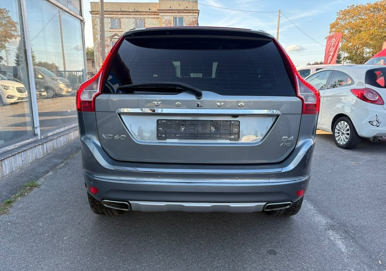 Volvo XC60 I Volvo XC 60 2,4 D4 AWD 190KM Summum Navi Panorama Skóry Kamera 2017 - Maastur: pilt 4 Volvo XC60 I Volvo XC 60 2,4 D4 AWD 190KM Summum Navi Panorama Skóry Kamera 2017 - Maastur: pilt 4