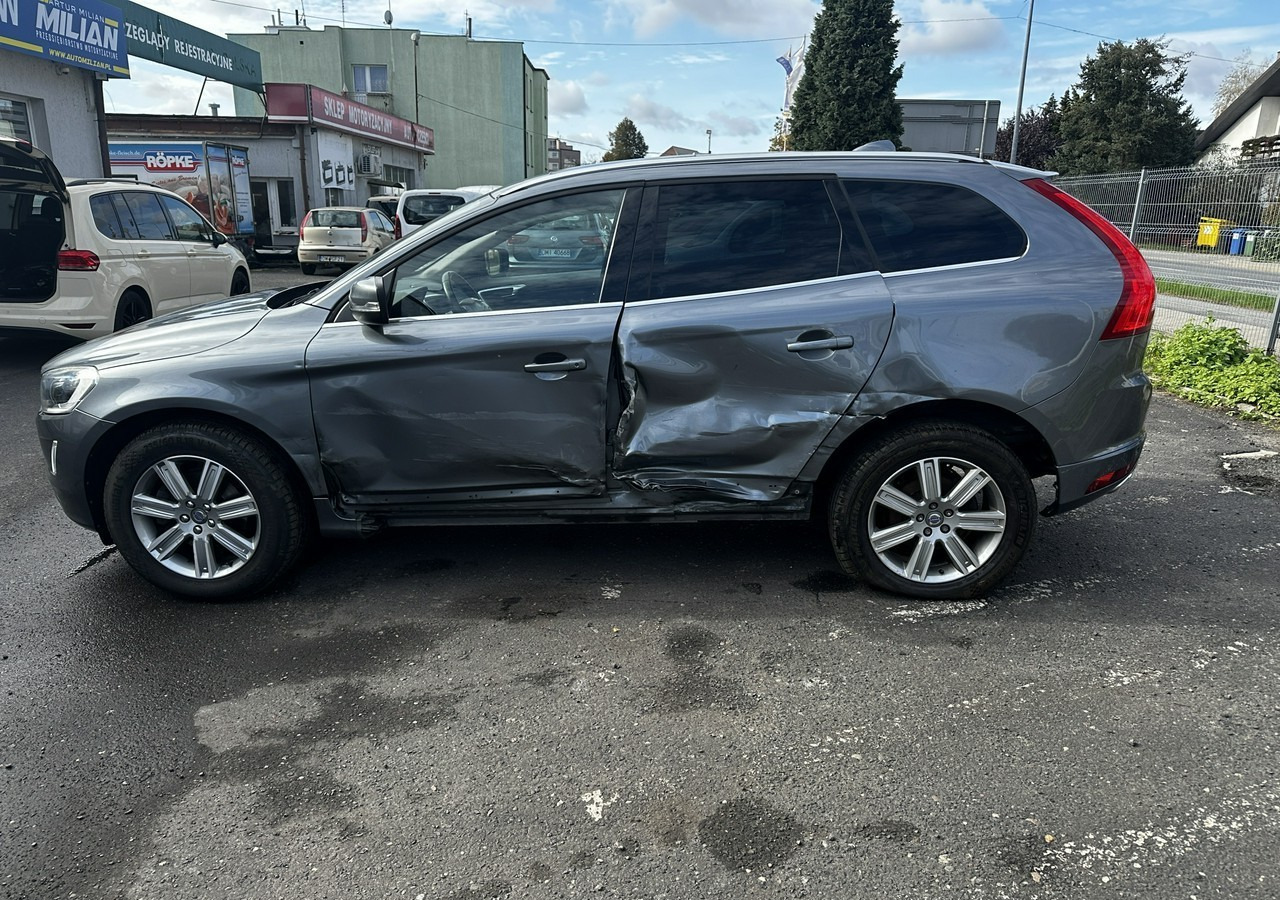 Volvo XC60 I Volvo XC 60 D4AWD Bogate wyposażenie 2017 - Maastur: pilt 4 Volvo XC60 I Volvo XC 60 D4AWD Bogate wyposażenie 2017 - Maastur: pilt 4