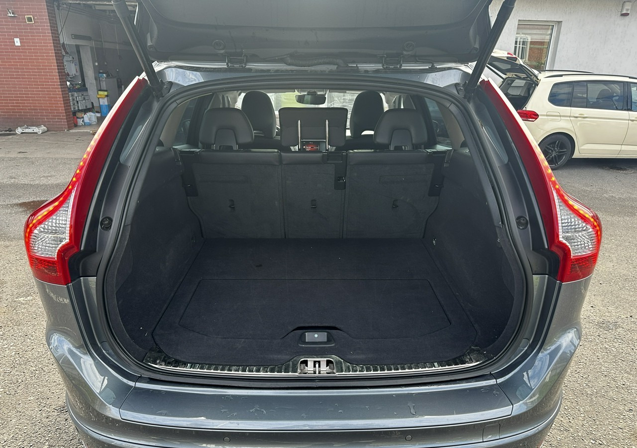 Maastur Volvo XC60 I Volvo XC 60 D4AWD Bogate wyposażenie 2017: pilt 12