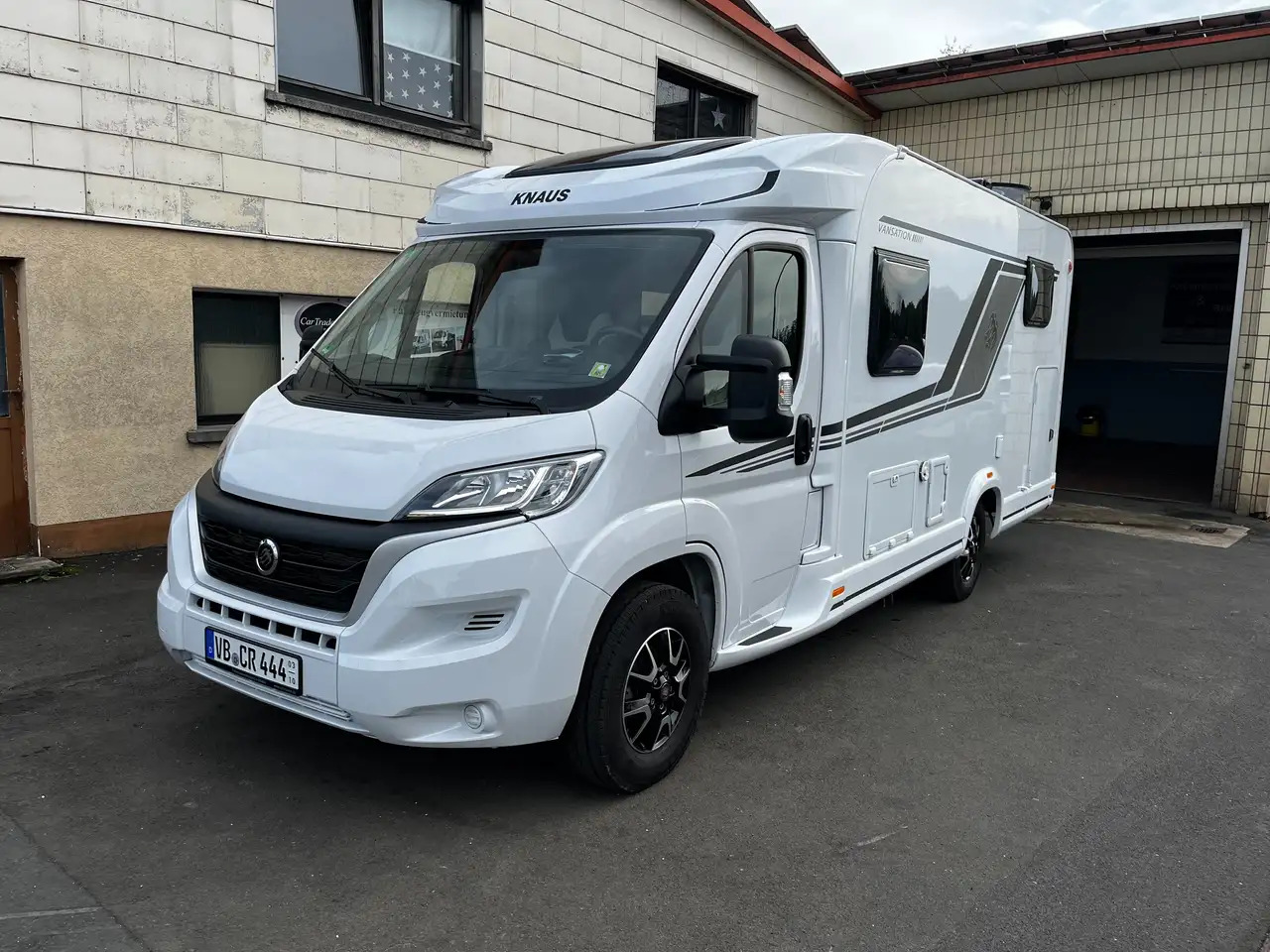 Knaus VAN TI 650 MEG VANSATION - Poolintegreeritud matkaauto: pilt 2 Knaus VAN TI 650 MEG VANSATION - Poolintegreeritud matkaauto: pilt 2