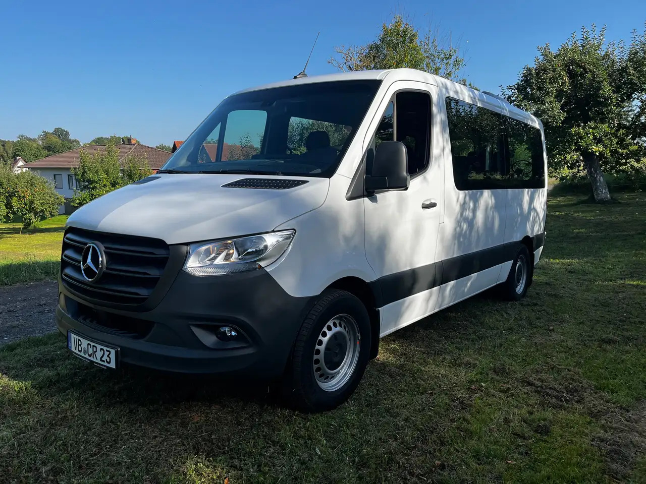Mercedes-Benz Sprinter KOMBI TOURER DACHKLIMA 9-SITZE - Mikrobuss, Meeskonnaauto: pilt 1 Mercedes-Benz Sprinter KOMBI TOURER DACHKLIMA 9-SITZE - Mikrobuss, Meeskonnaauto: pilt 1