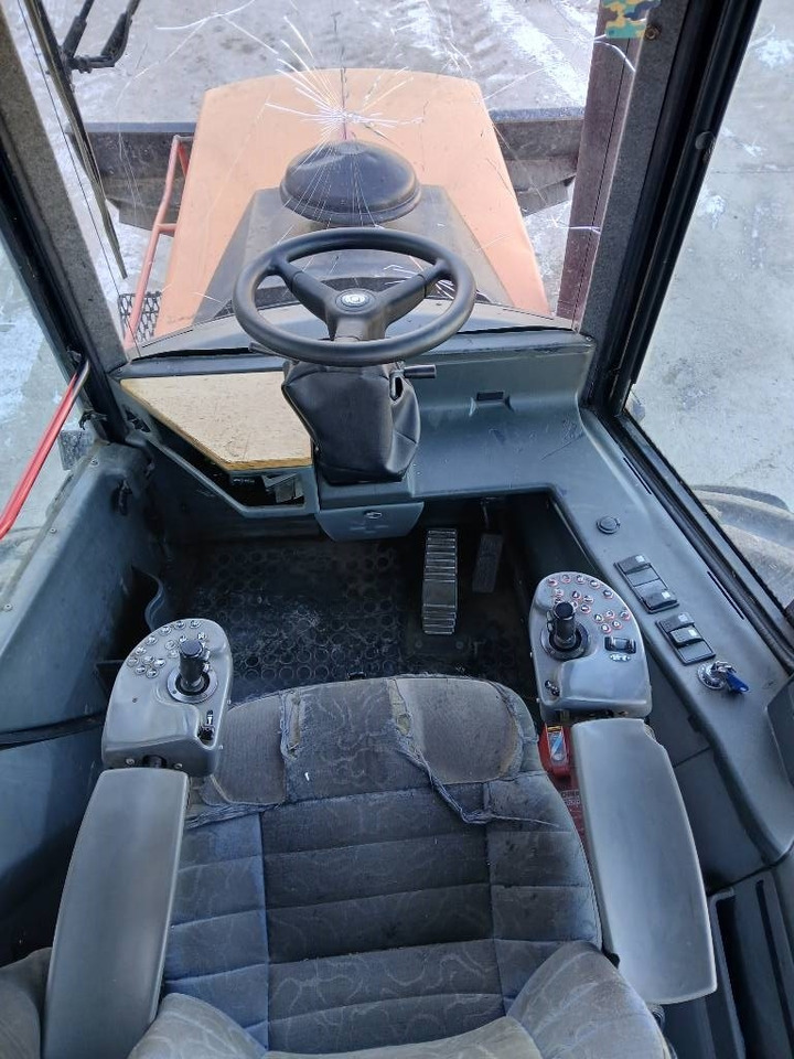 Forwarder Komatsu 840.3: pilt 6