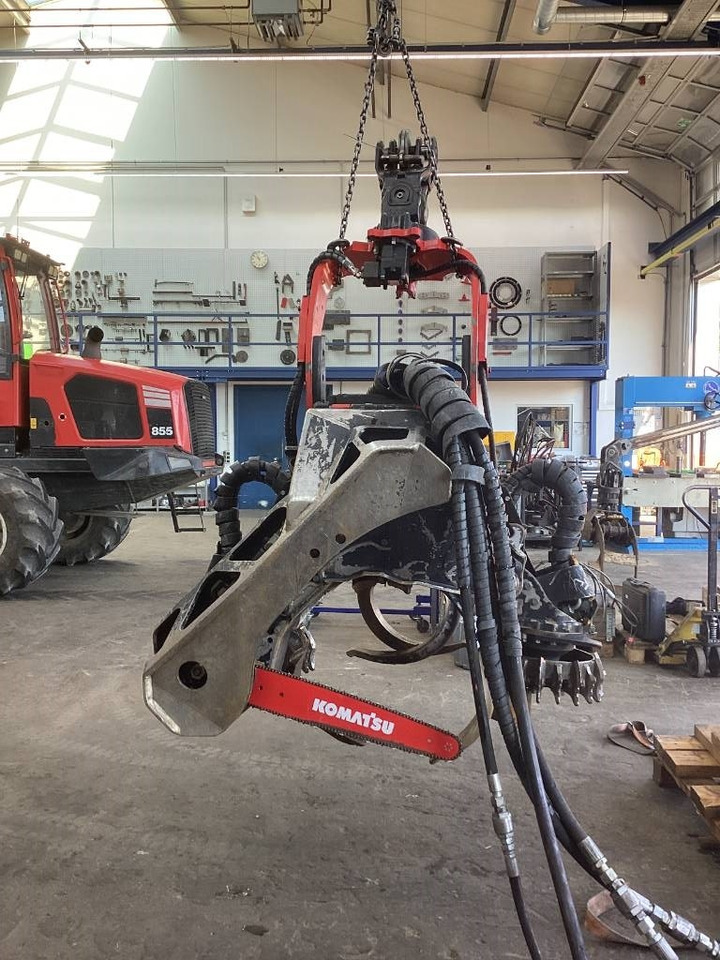 Komatsu C124 - Raiepäised: pilt 4 Komatsu C124 - Raiepäised: pilt 4