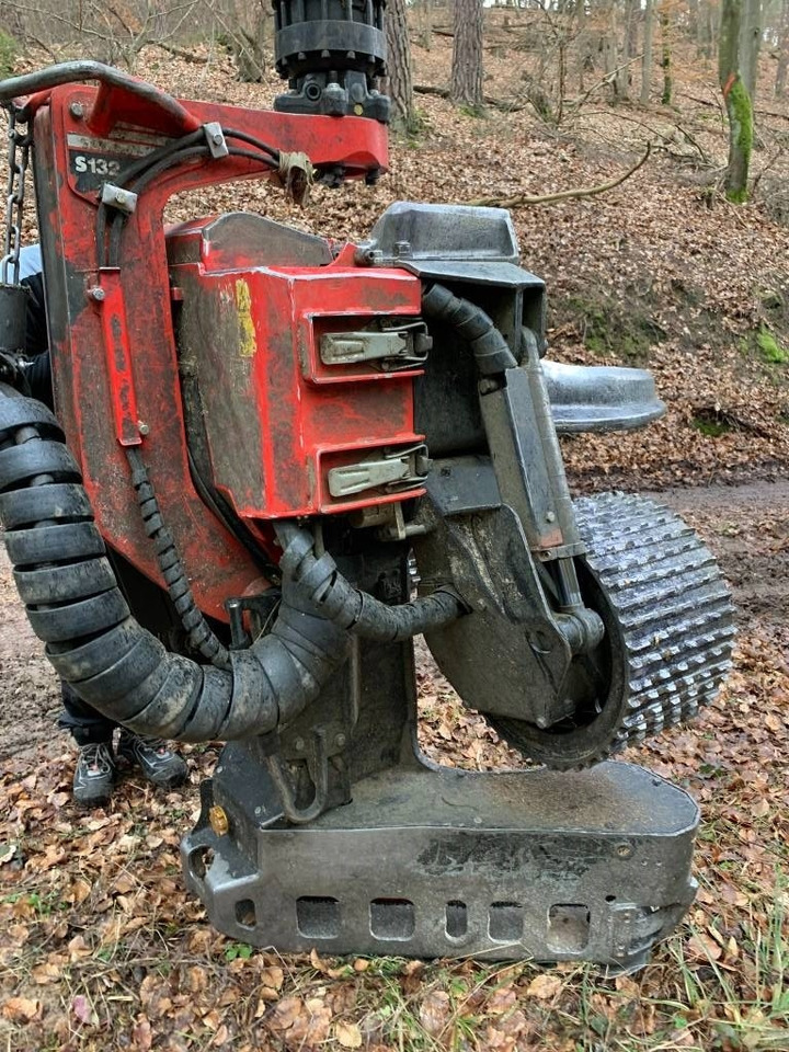 Komatsu S132 - Raiepäised: pilt 3 Komatsu S132 - Raiepäised: pilt 3