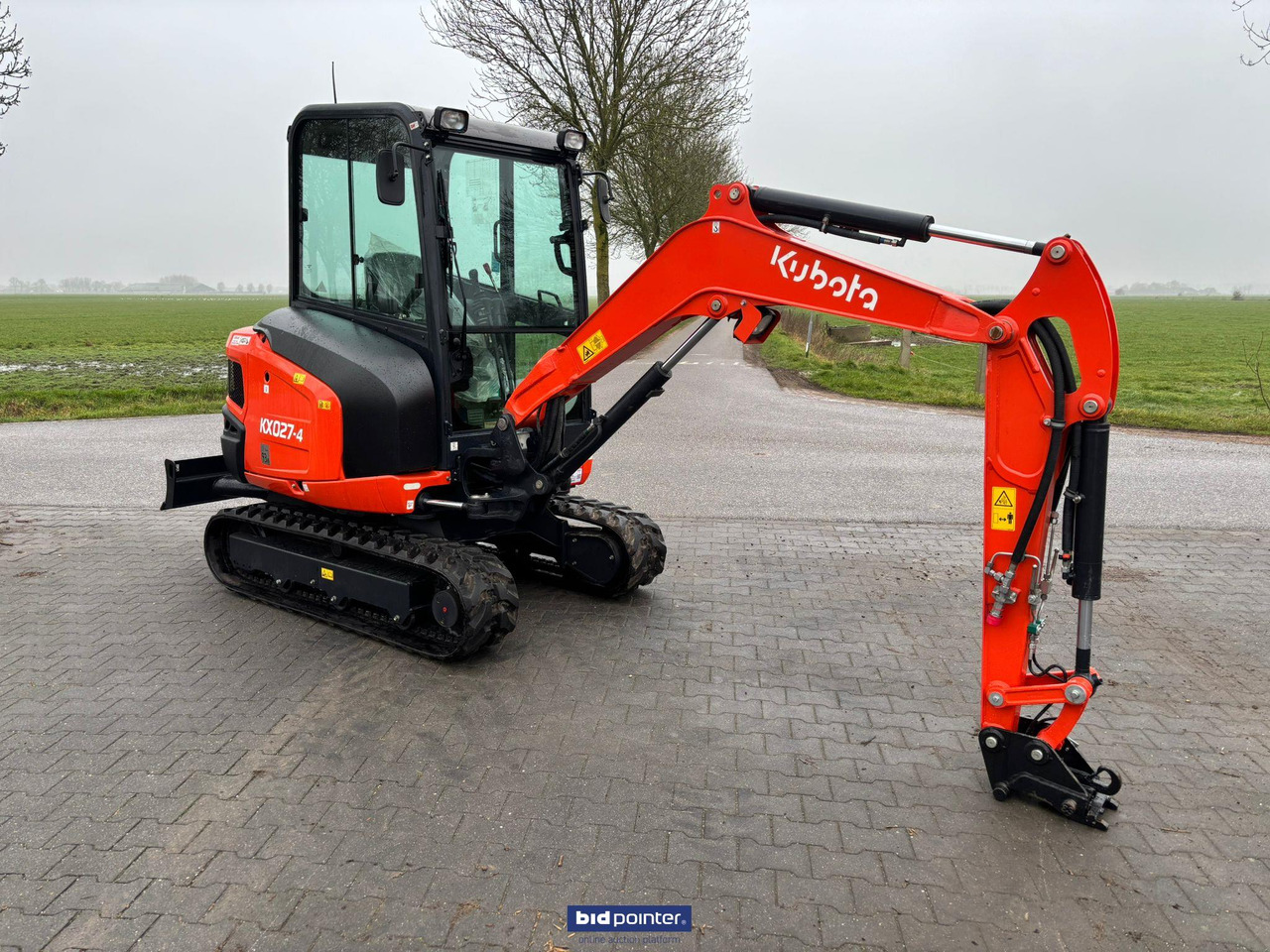 Kubota KX 027 - 4 GL minigraver - Miniekskavaator: pilt 2 Kubota KX 027 - 4 GL minigraver - Miniekskavaator: pilt 2