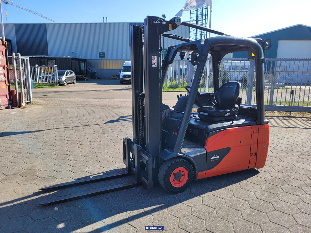 Linde E 16 -02 elektrische heftruck 3 delige mast - Elektritõstuk: pilt 1 Linde E 16 -02 elektrische heftruck 3 delige mast - Elektritõstuk: pilt 1