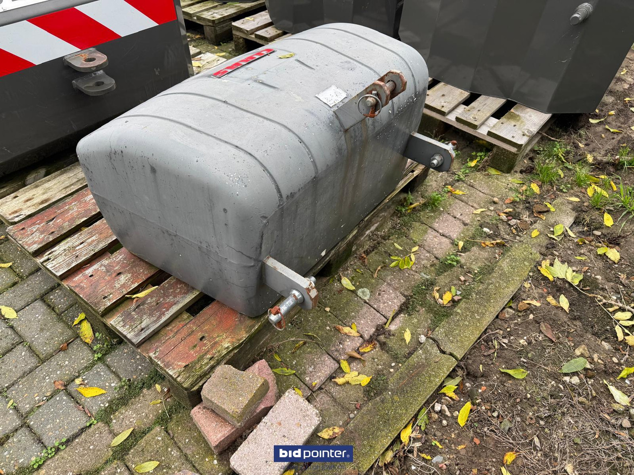 Frontgewicht - beton gewicht - Lisaseade - Traktor: pilt 3 Frontgewicht - beton gewicht - Lisaseade - Traktor: pilt 3