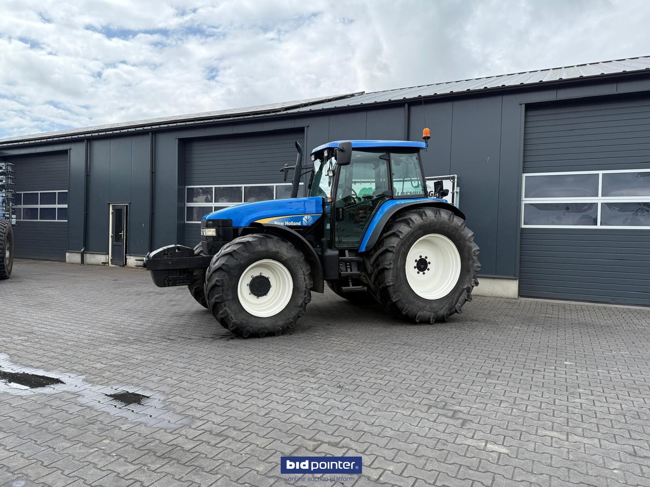 New Holland TM 140 - Traktor: pilt 2 New Holland TM 140 - Traktor: pilt 2