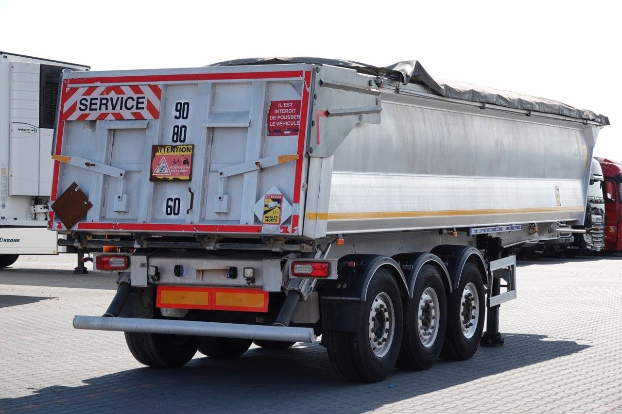 Benalu WYWROTKA 27 m3 / ALUMINIOWA / HYDRAULICZNA KLAPA - Kallur-poolhaagis: pilt 5 Benalu WYWROTKA 27 m3 / ALUMINIOWA / HYDRAULICZNA KLAPA - Kallur-poolhaagis: pilt 5