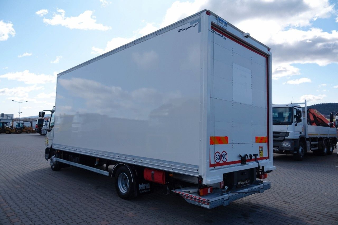 DAF LF 210 / KONTENER - 7 M / SOLÓWKA / WINDA DHOLLA - Kasti veoauto: pilt 2 DAF LF 210 / KONTENER - 7 M / SOLÓWKA / WINDA DHOLLA - Kasti veoauto: pilt 2