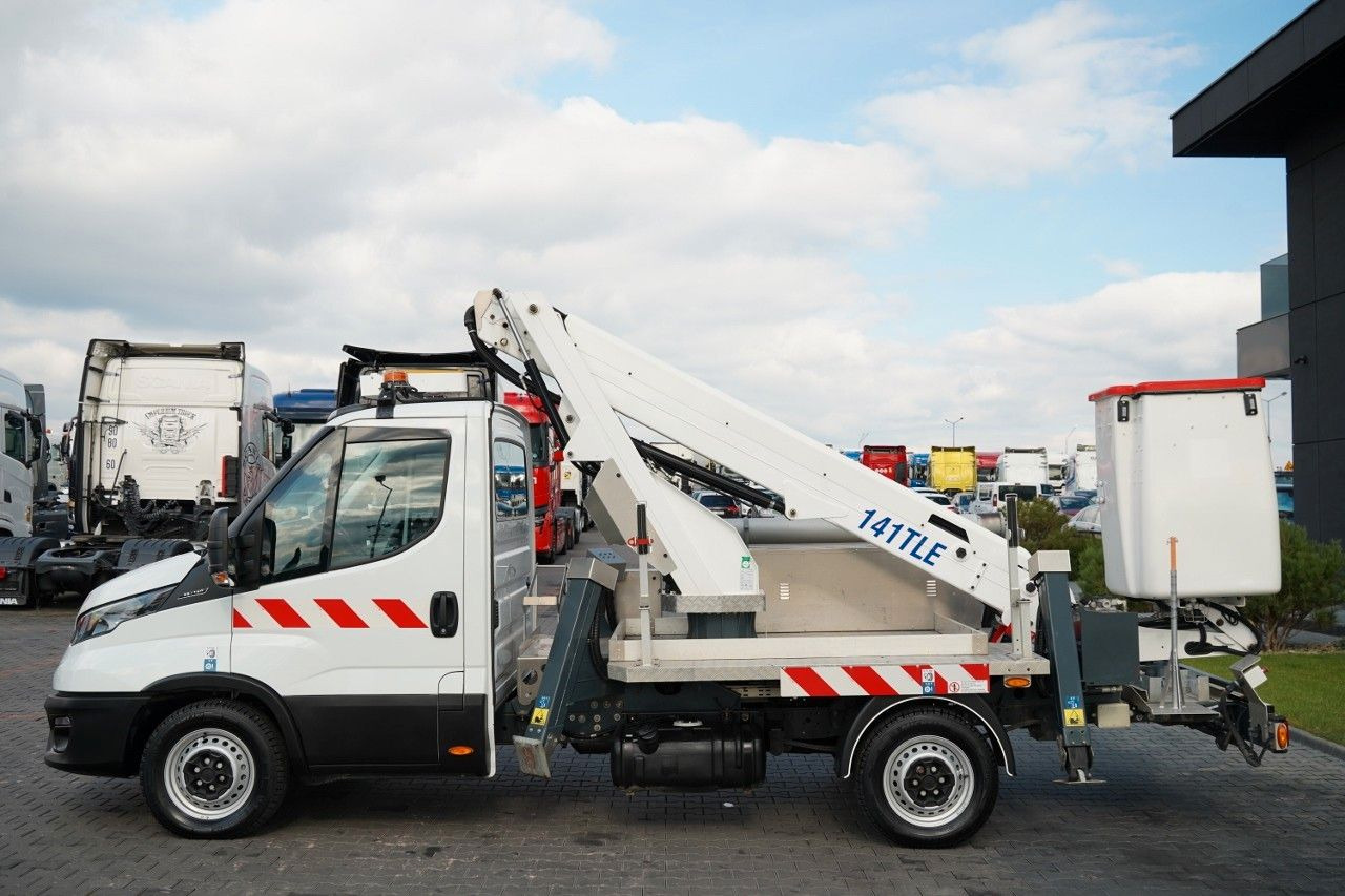 Iveco DAILY 35-140 / ZWYŻKA / PODNOŚNIK KOSZOWY FRANCE - Veoautolt tõusev platvorm: pilt 4 Iveco DAILY 35-140 / ZWYŻKA / PODNOŚNIK KOSZOWY FRANCE - Veoautolt tõusev platvorm: pilt 4