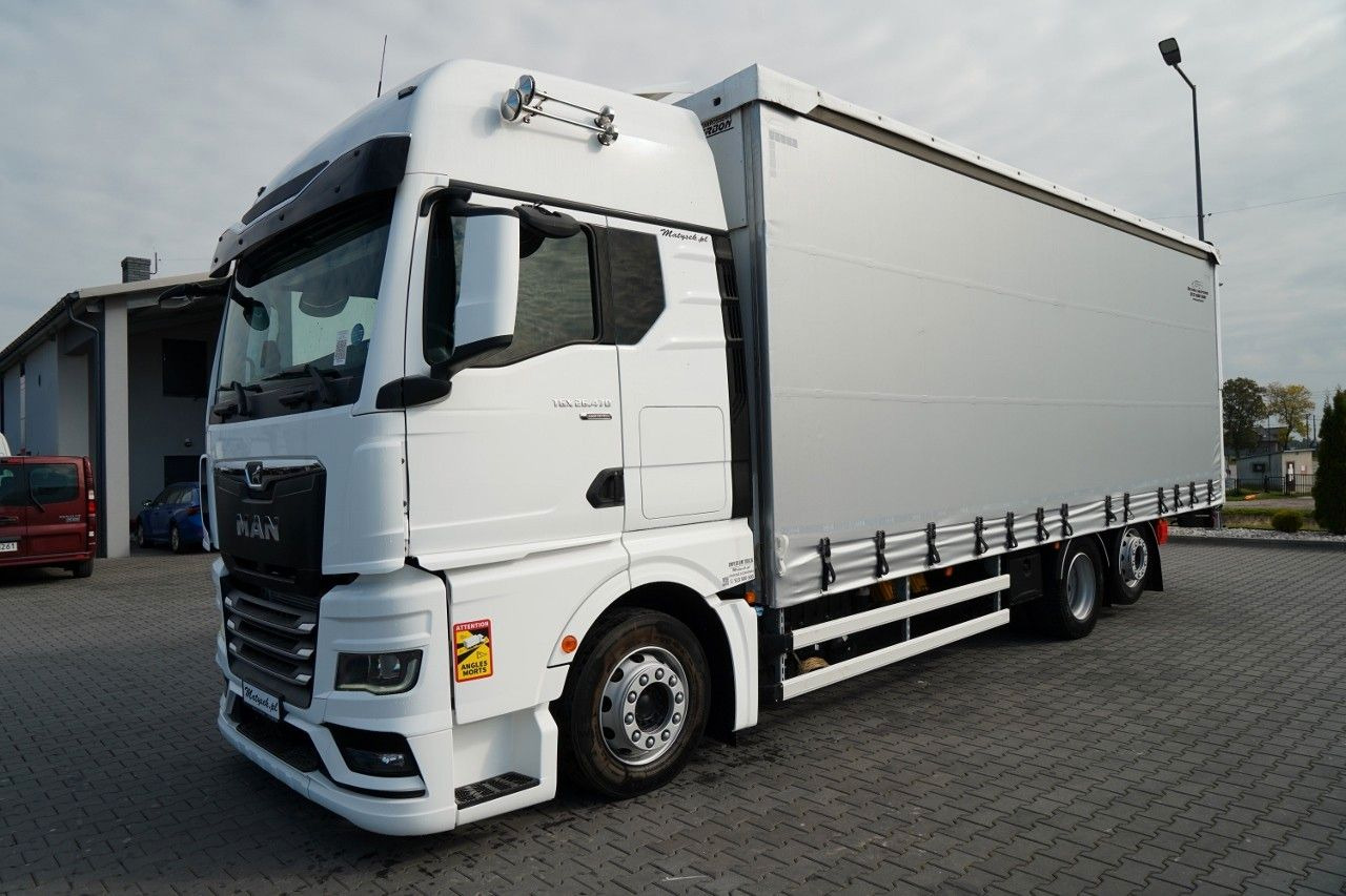 MAN TGX 26.470 / 6x2 / FIRANKA / SOLÓWKA / 6x2 / 12 - Tent veoauto: pilt 2 MAN TGX 26.470 / 6x2 / FIRANKA / SOLÓWKA / 6x2 / 12 - Tent veoauto: pilt 2