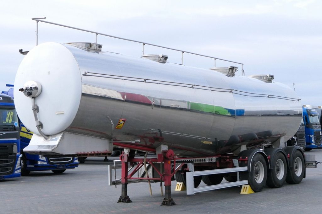 Menci ETA / FOOD LIQUID TANK TRAILER/32000 L/ 4 CHAMBE - Tsistern poolhaagis: pilt 1 Menci ETA / FOOD LIQUID TANK TRAILER/32000 L/ 4 CHAMBE - Tsistern poolhaagis: pilt 1