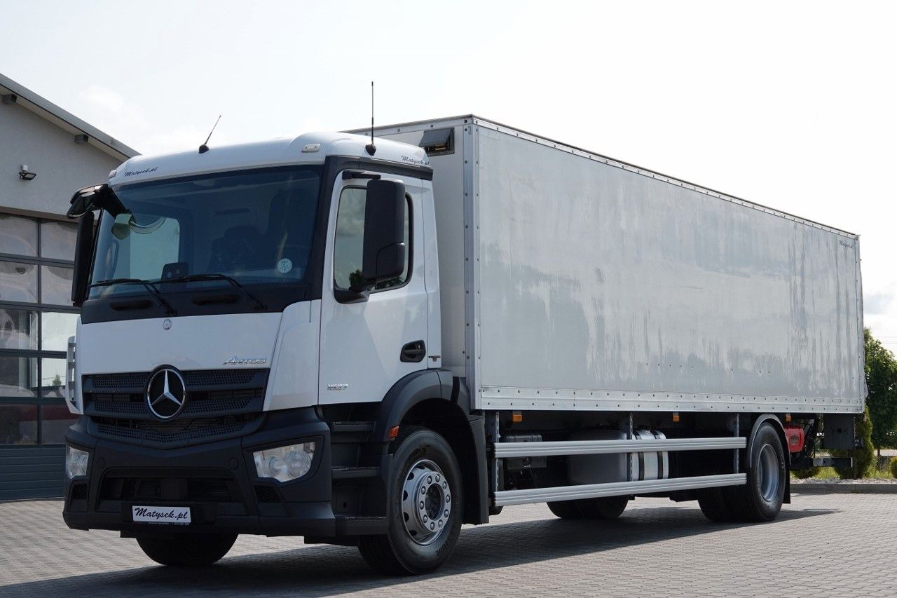 Mercedes-Benz ANTOS 1827 / SOLÓWKA / KONTENER 9 M / WINDA / PO - Kasti veoauto: pilt 2 Mercedes-Benz ANTOS 1827 / SOLÓWKA / KONTENER 9 M / WINDA / PO - Kasti veoauto: pilt 2