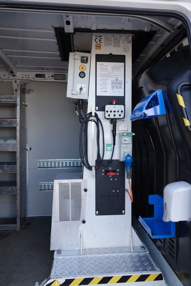 Uus Veoautolt tõusev platvorm Renault MASTER / PODNOŚNIK KOSZOWY - 10 metrów / 2021 /: pilt 11