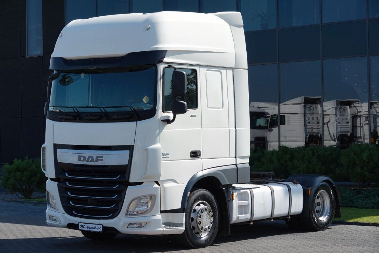 DAF XF 460 / MANUAL / STANDARD / SUPER SPACE CAB - Sadulveok: pilt 2 DAF XF 460 / MANUAL / STANDARD / SUPER SPACE CAB - Sadulveok: pilt 2