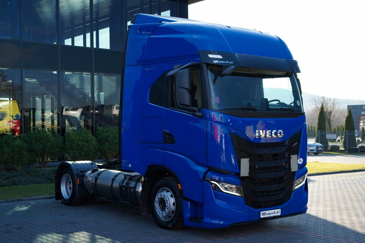 Iveco S-WAY / 460 / RETARDER / LNG / MEGA / LOW DECK - Sadulveok: pilt 5 Iveco S-WAY / 460 / RETARDER / LNG / MEGA / LOW DECK - Sadulveok: pilt 5