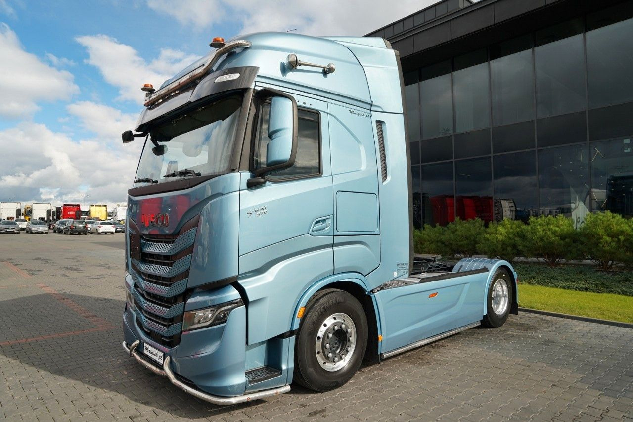 Iveco S-WAY / 570 / PEŁNYA ADR / RETARDER / I-PARK CO - Sadulveok: pilt 2 Iveco S-WAY / 570 / PEŁNYA ADR / RETARDER / I-PARK CO - Sadulveok: pilt 2