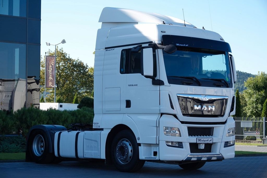 MAN TGX 18.440 / RETARDER / XLX / EURO 6 - Sadulveok: pilt 1 MAN TGX 18.440 / RETARDER / XLX / EURO 6 - Sadulveok: pilt 1