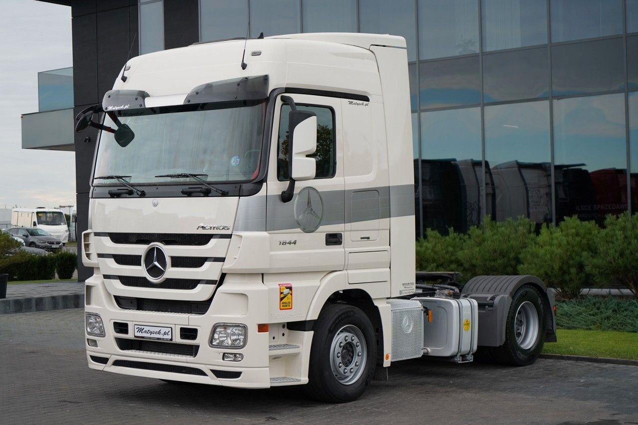 Mercedes-Benz ACTROS 1844 / HYDRAULIKA / 2010 / - Sadulveok: pilt 4 Mercedes-Benz ACTROS 1844 / HYDRAULIKA / 2010 / - Sadulveok: pilt 4