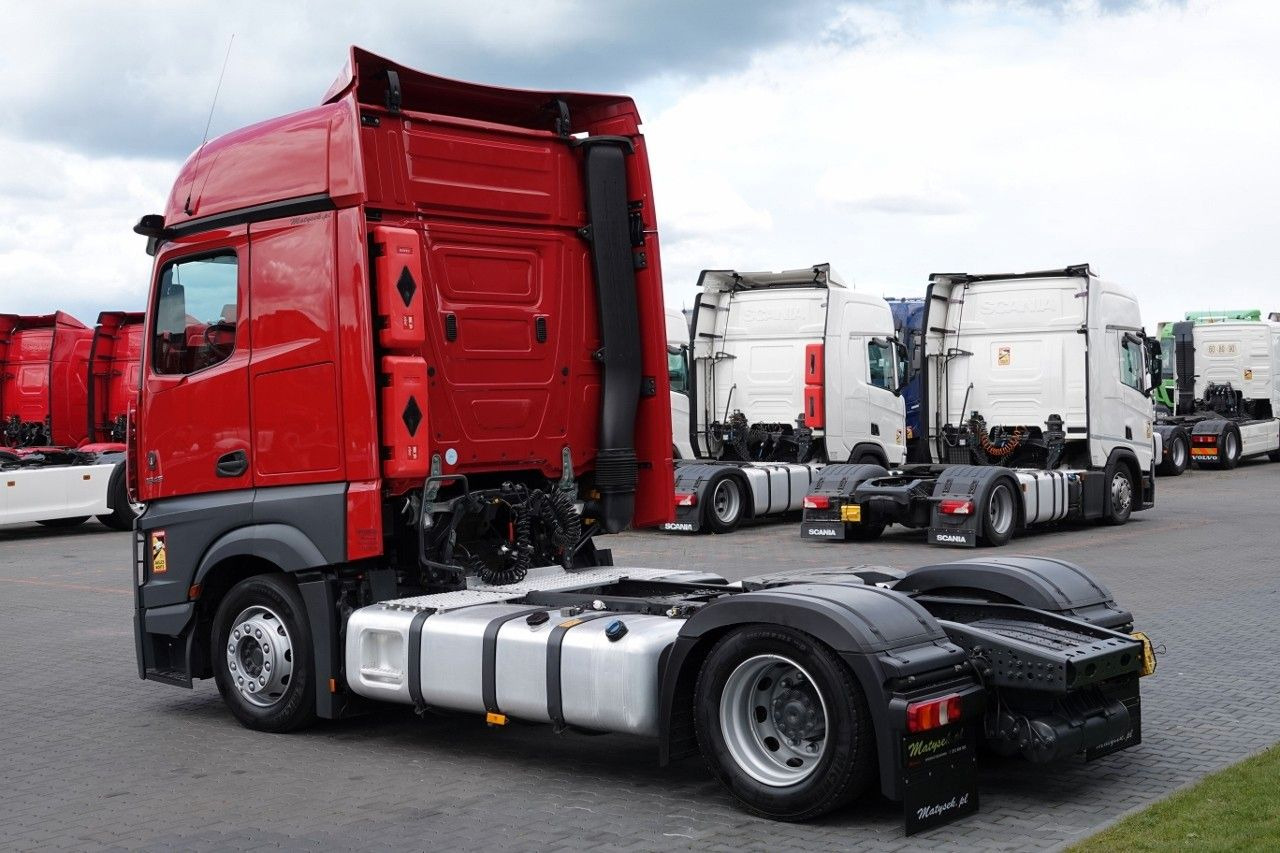 Mercedes-Benz ACTROS 1845 / LOW DECK / MEGA / BIG SPACE / PO K - Sadulveok: pilt 3 Mercedes-Benz ACTROS 1845 / LOW DECK / MEGA / BIG SPACE / PO K - Sadulveok: pilt 3