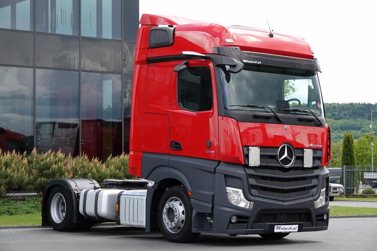 Mercedes-Benz ACTROS 1845 / LOW DECK / MEGA / BIG SPACE / PO K - Sadulveok: pilt 2 Mercedes-Benz ACTROS 1845 / LOW DECK / MEGA / BIG SPACE / PO K - Sadulveok: pilt 2
