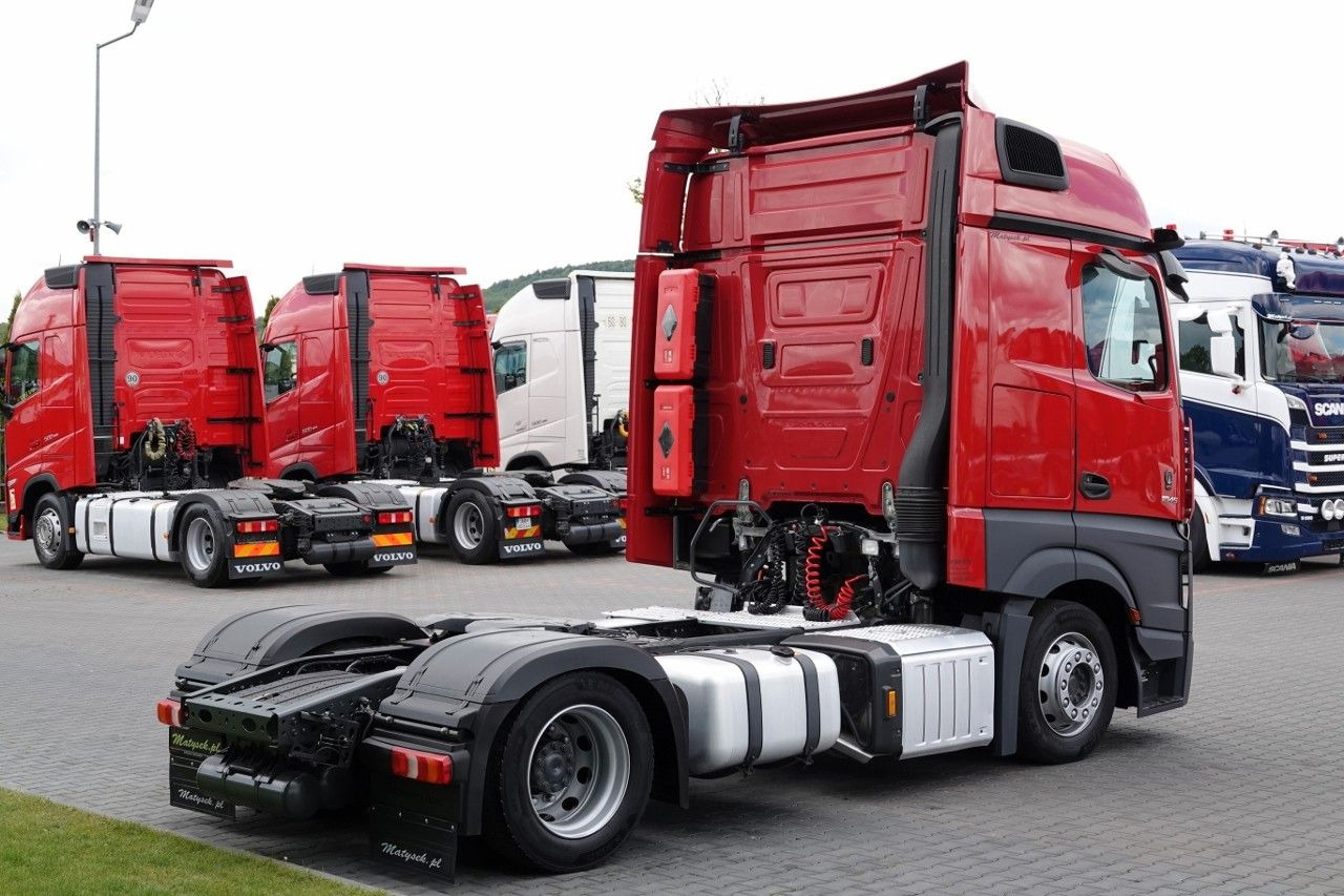 Mercedes-Benz ACTROS 1845 / LOW DECK / MEGA / BIG SPACE / PO K - Sadulveok: pilt 5 Mercedes-Benz ACTROS 1845 / LOW DECK / MEGA / BIG SPACE / PO K - Sadulveok: pilt 5