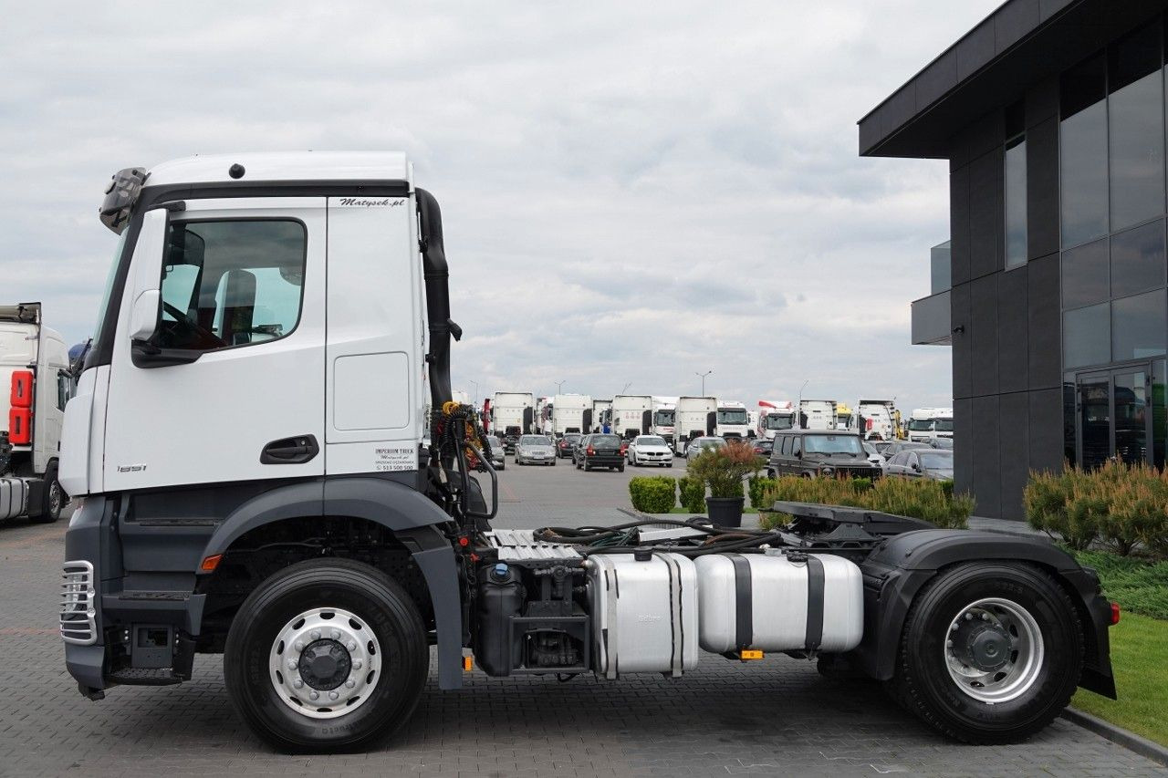 Mercedes-Benz AROCS 1851 / 4X4 / HYDRODRIVE / KOMPRESOR DO WY - Sadulveok: pilt 3 Mercedes-Benz AROCS 1851 / 4X4 / HYDRODRIVE / KOMPRESOR DO WY - Sadulveok: pilt 3