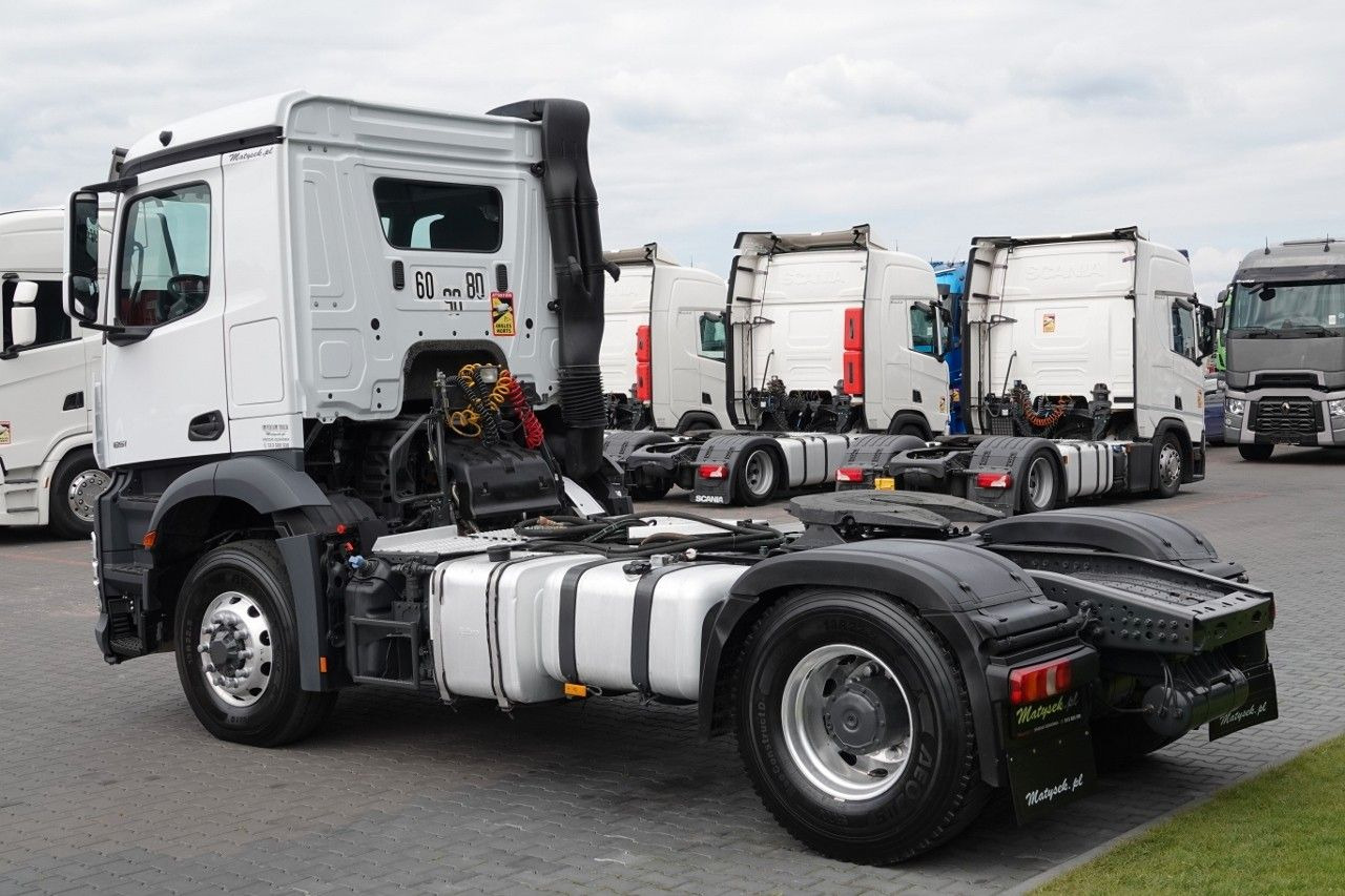 Mercedes-Benz AROCS 1851 / 4X4 / HYDRODRIVE / KOMPRESOR DO WY - Sadulveok: pilt 4 Mercedes-Benz AROCS 1851 / 4X4 / HYDRODRIVE / KOMPRESOR DO WY - Sadulveok: pilt 4