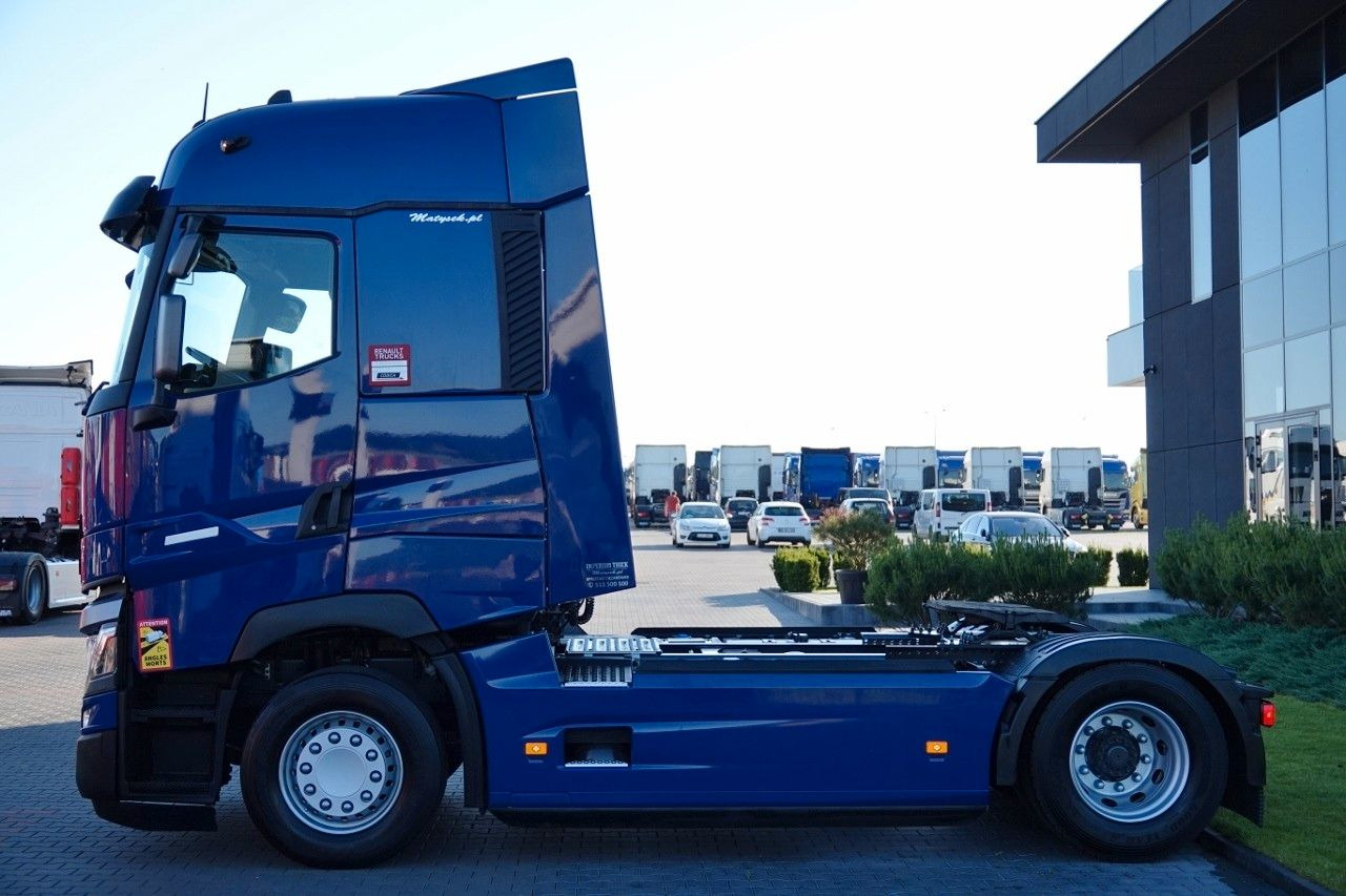 Renault T 520 / 13 L / RETARDER / I-PARK COOL / SKÓRY / Renault T 520 / 13 L / RETARDER / I-PARK COOL / SKÓRY / - Sadulveok: pilt 3 Renault T 520 / 13 L / RETARDER / I-PARK COOL / SKÓRY / Renault T 520 / 13 L / RETARDER / I-PARK COOL / SKÓRY / - Sadulveok: pilt 3