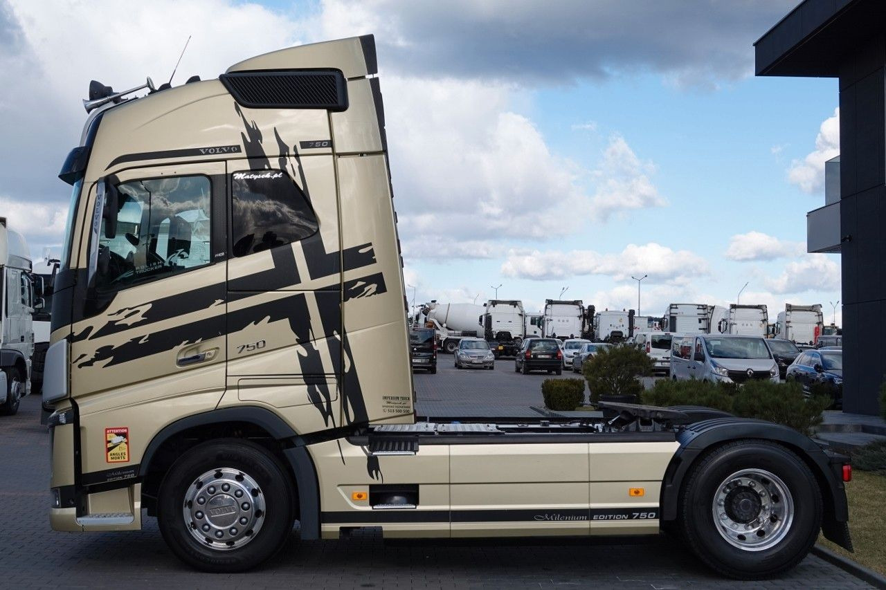 Volvo FH 750 / FH 16 / I-PARK COOL / TV / SKÓRY / ALUF - Sadulveok: pilt 3 Volvo FH 750 / FH 16 / I-PARK COOL / TV / SKÓRY / ALUF - Sadulveok: pilt 3