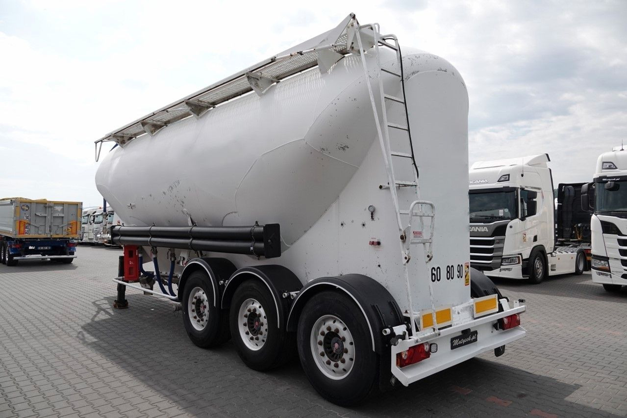 Spitzer CEMENTONACZEPA / 37 000 L / SILOS / 3 KOMORY - Silo poolhaagis: pilt 5 Spitzer CEMENTONACZEPA / 37 000 L / SILOS / 3 KOMORY - Silo poolhaagis: pilt 5