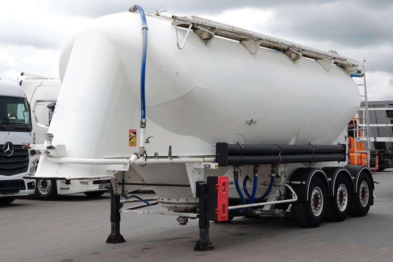 Spitzer CEMENTONACZEPA / 37 000 L / SILOS / 3 KOMORY - Silo poolhaagis: pilt 2 Spitzer CEMENTONACZEPA / 37 000 L / SILOS / 3 KOMORY - Silo poolhaagis: pilt 2